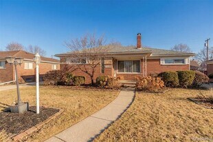 21135 Virginia Ave in Eastpointe, MI - Building Photo