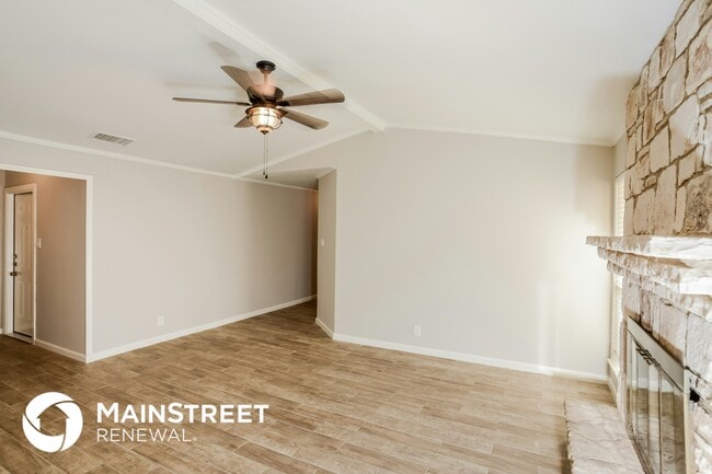 2923 Black River Ln in San Antonio, TX - Foto de edificio - Building Photo