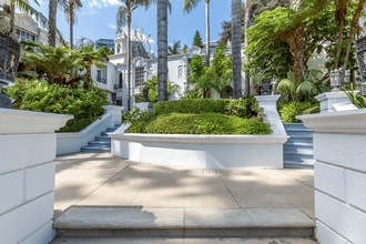 8491 Fountain Ave in West Hollywood, CA - Building Photo - Building Photo