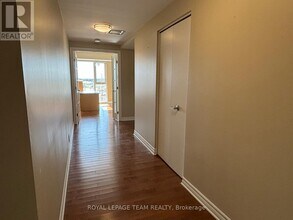 200-200 Lett St in Ottawa, ON - Building Photo - Building Photo