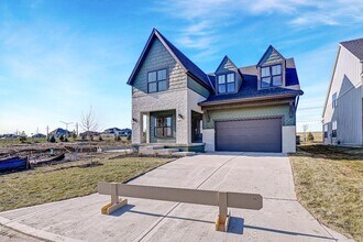 16648 Garnett St in Overland Park, KS - Building Photo - Building Photo