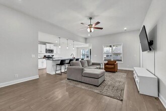 441 Pomeroy Dr in Clarksville, TN - Building Photo - Building Photo