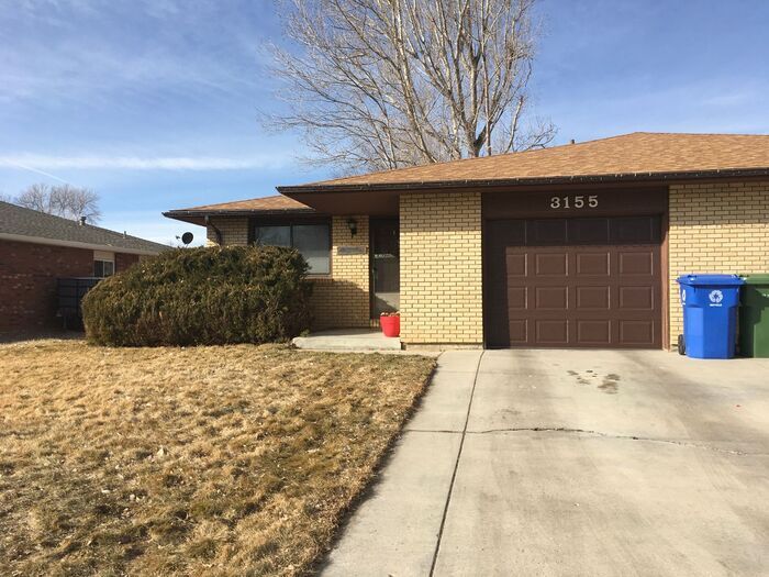 3155 White Elm Ct in Loveland, CO - Foto de edificio