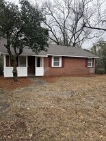 2708 Lumpkin Ct in Columbus, GA - Building Photo