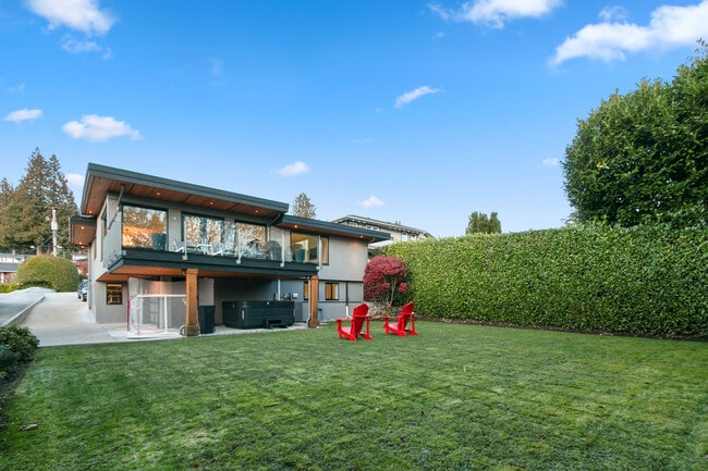 property at 2242 Jefferson Ave
