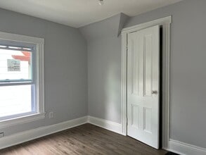 175 Avenue E in Rochester, NY - Building Photo - Building Photo