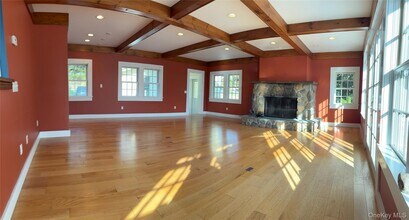 886 NY-199 in Red Hook, NY - Building Photo - Building Photo