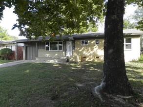 7433 E 30th Pl in Tulsa, OK - Building Photo - Building Photo