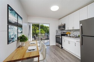 2463 Coral Wy in Miami, FL - Building Photo - Building Photo