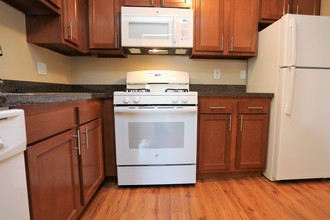 Regency Apartments in Parma, OH - Building Photo - Interior Photo