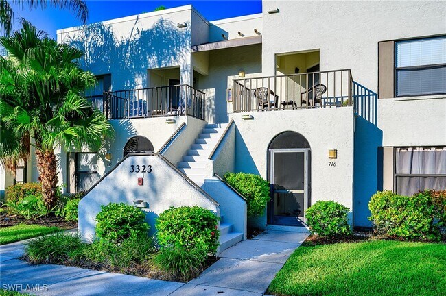 3323 Olympic Dr in Naples, FL - Foto de edificio - Building Photo