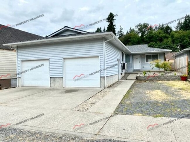 property at 405 NW Arden Ave