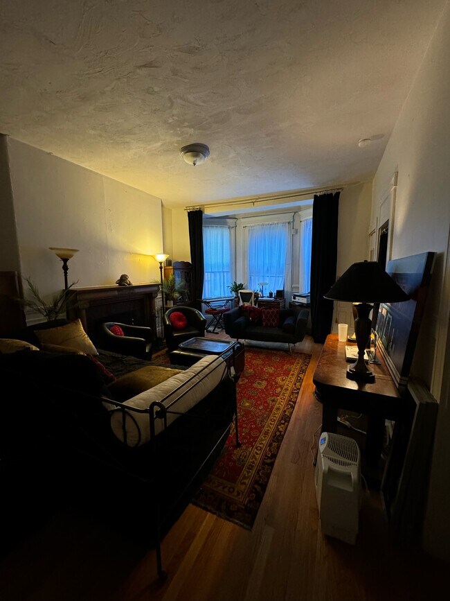 481 Beacon St, Unit #2 in Boston, MA - Building Photo - Building Photo