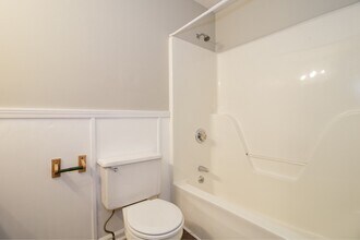 632 Artic Ave in Oak Grove, KY - Building Photo - Building Photo