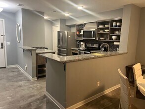 36 Deallyon Ave in Hilton Head Island, SC - Building Photo - Building Photo