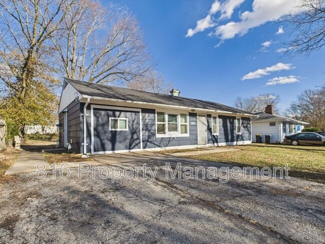 8506 E 111 St in Kansas City, MO - Foto de edificio - Building Photo