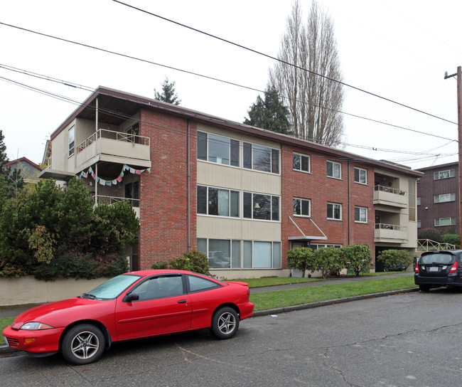 4407 Evanston Ave N in Seattle, WA - Foto de edificio - Building Photo