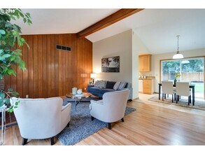 1960 SW Huntington Ave in Portland, OR - Building Photo - Building Photo