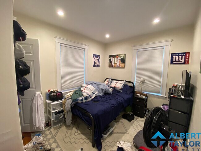 8 Sawyer Ter, Unit 1 in Boston, MA - Building Photo - Building Photo