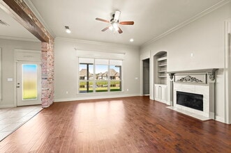 16923 Bradford Ave in Central, LA - Building Photo - Building Photo