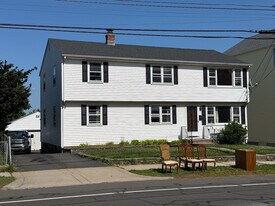 541 Burritt St in New Britain, CT - Building Photo