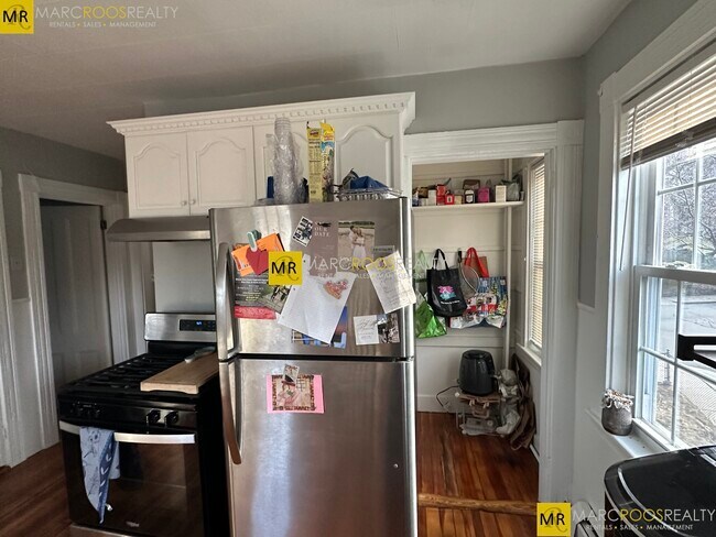 135 Nonantum St, Unit 1 in Boston, MA - Building Photo - Building Photo