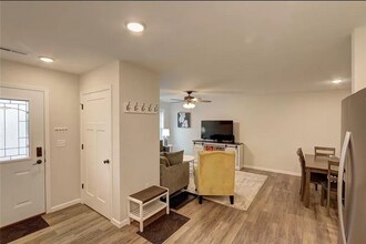 10008 Aspen Ln in Hayward, WI - Building Photo - Building Photo