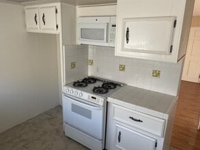 34447 Yucaipa Blvd in Yucaipa, CA - Building Photo - Building Photo