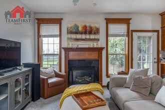 180 E River Dr in De Pere, WI - Building Photo - Building Photo
