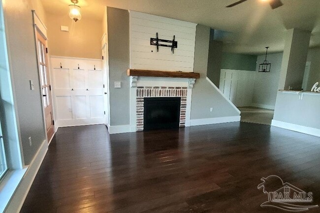 2549 Redford Dr in Gonzalez, FL - Building Photo - Building Photo