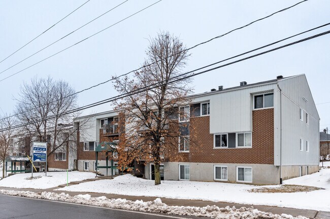 4847 Saint-Georges St in Lévis, QC - Building Photo - Building Photo