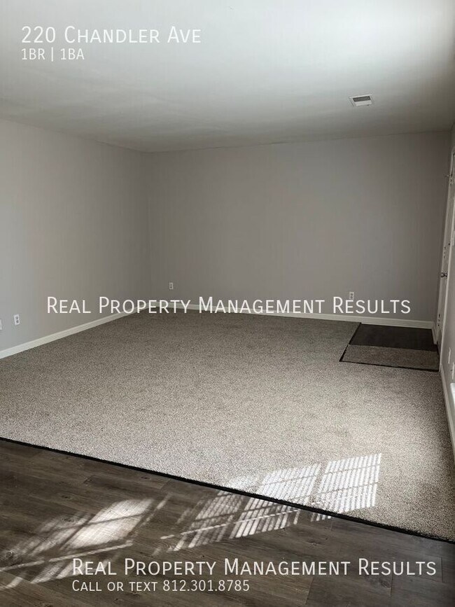 220 Chandler Ave in Evansville, IN - Building Photo - Building Photo