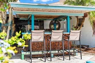1718 Joyce St in Sarasota, FL - Building Photo - Building Photo