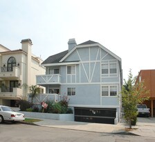 740 N Alfred St in Los Angeles, CA - Building Photo