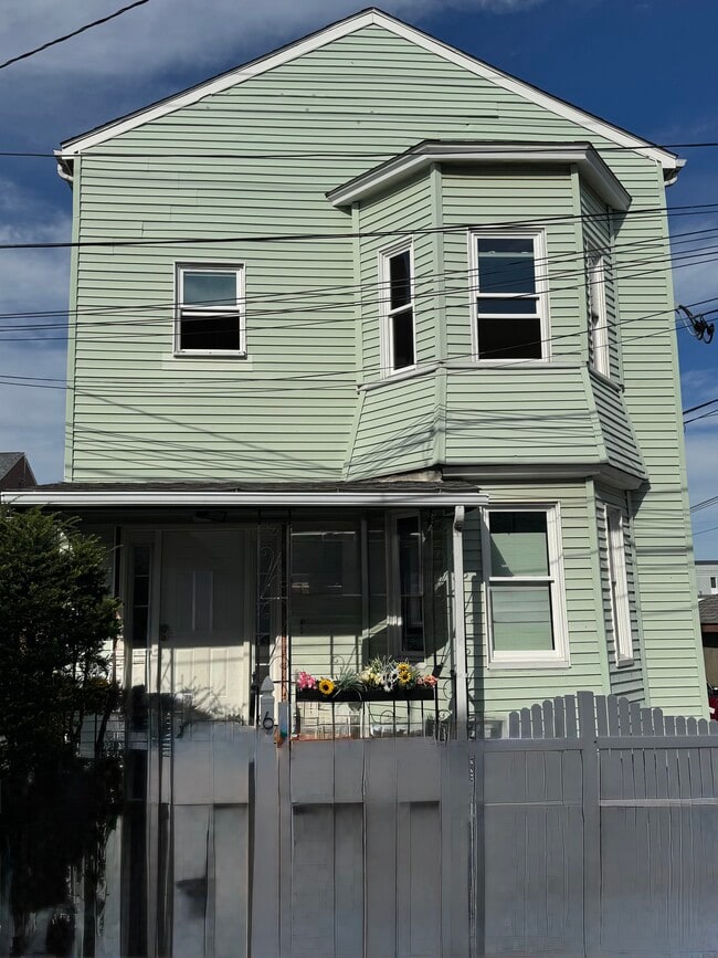 6 Alston St, Unit 1