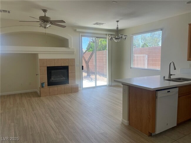 11208 Star Lily St in Las Vegas, NV - Building Photo - Building Photo