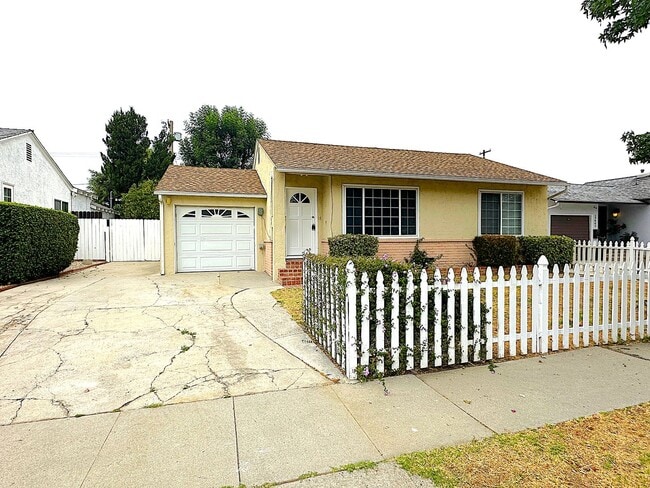 property at 17947 Emelita St