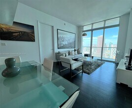 55 SE 6th St, Unit 4103 in Miami, FL - Building Photo - Building Photo