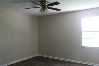 2507 Beachview Dr in Albany, GA - Building Photo - Building Photo