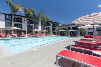 1107 N Fair Oaks Ave in Sunnyvale, CA - Building Photo - Building Photo