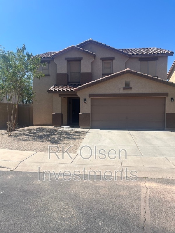 property at 8901 E Oro Ave