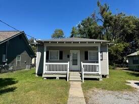 140 Ambroise St in Lafayette, LA - Building Photo