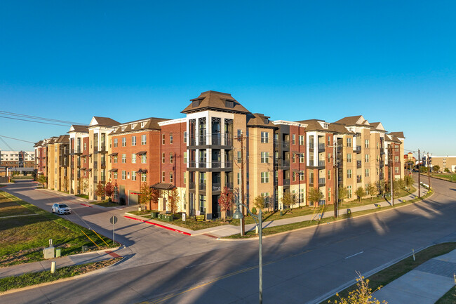 Hyde Park in McKinney, TX - Building Photo - Primary Photo