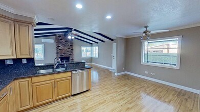 5517 Thelma Ave in Buena Park, CA - Building Photo - Building Photo