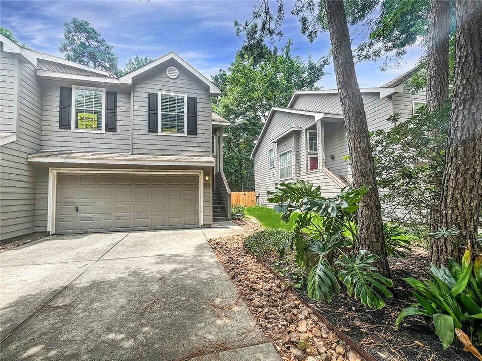 183 N Villa Oaks Dr in Spring, TX - Building Photo