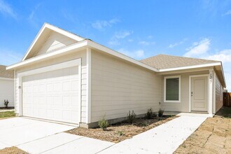 1227 Maple St, Unit 0703 in Wilmer, TX - Building Photo - Building Photo