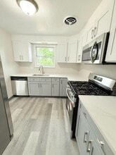 10807 Highpoint Dr in Pittsburgh, PA - Building Photo - Building Photo