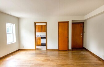 809 S Henderson in Bloomington, IN - Building Photo - Building Photo