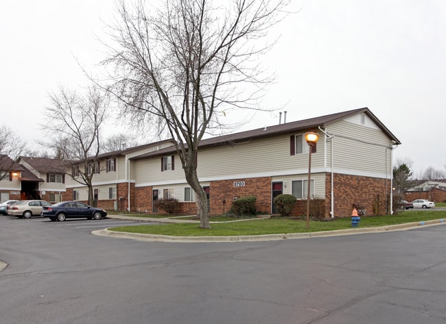 Pinewood Gardens (Public Housing) in Twinsburg, OH - Building Photo - Building Photo