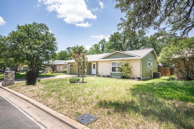 3611 Cookstown Dr in Austin, TX - Foto de edificio - Building Photo